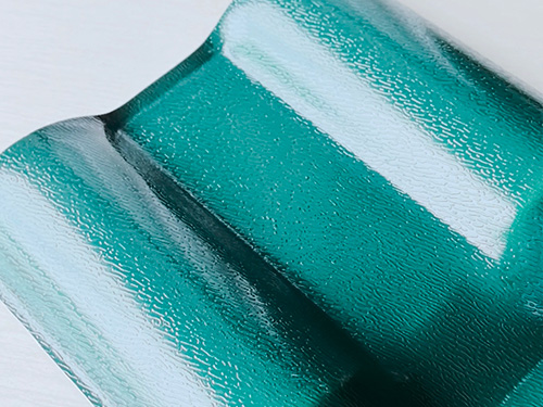 告別單調(diào)！合成樹脂瓦解鎖建筑色彩新玩法